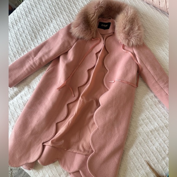 Pink fur trim long coat 💕💕 - Picture 4 of 15